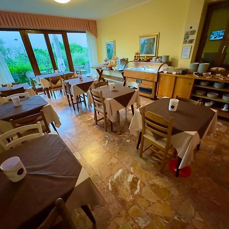Hotel Casa Piantoni Limone sul Garda Luaran gambar