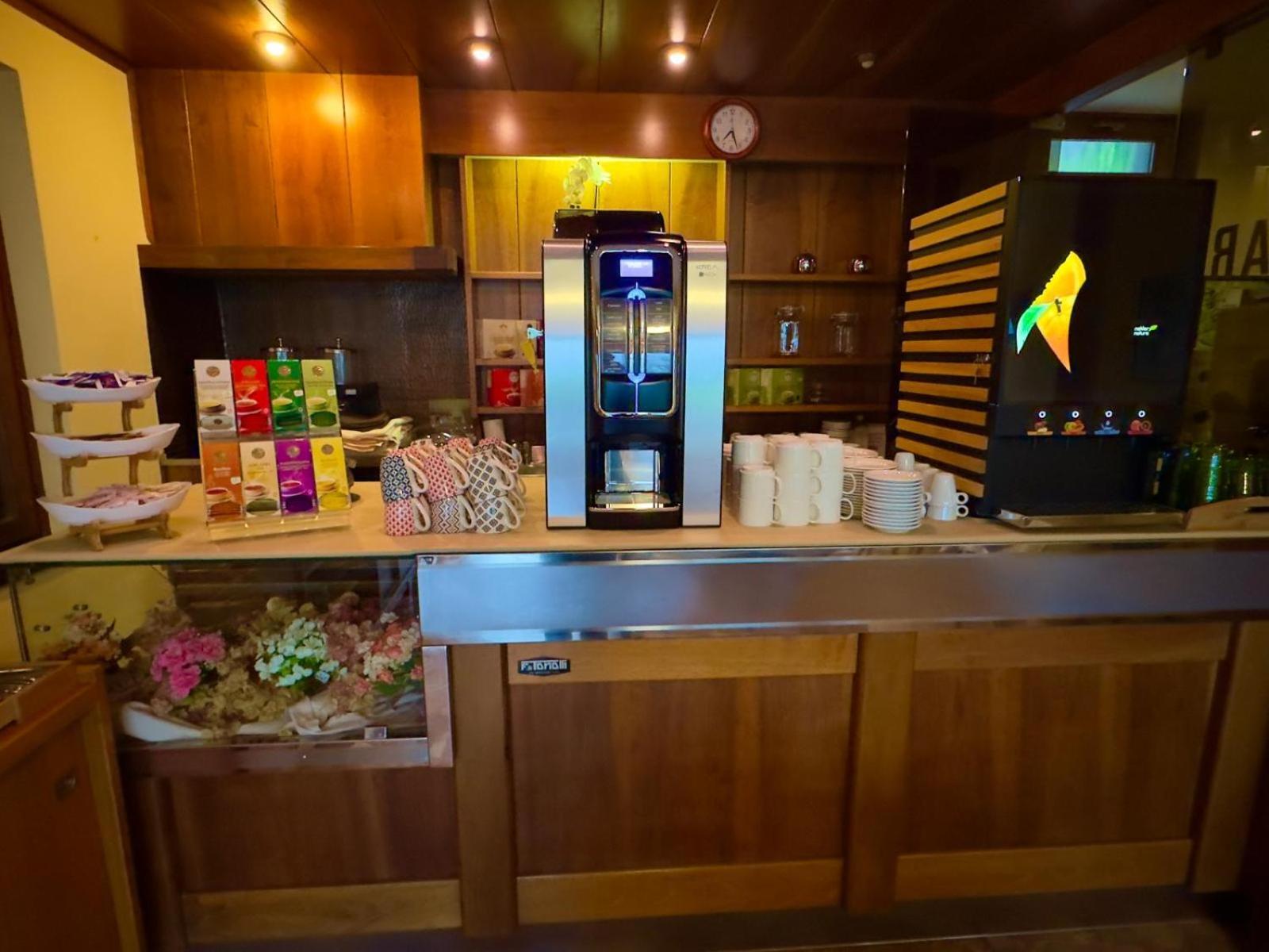 Hotel Casa Piantoni Limone sul Garda Luaran gambar