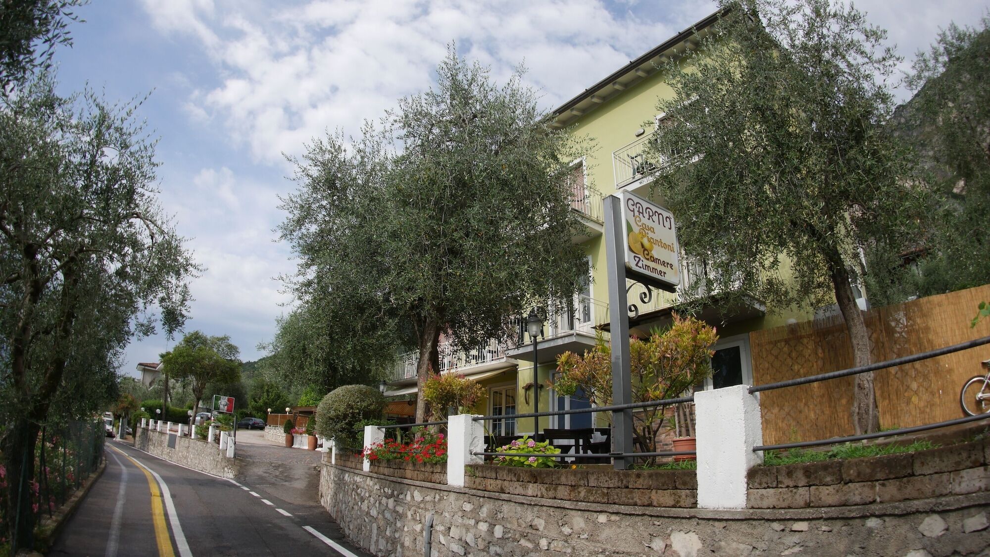 Hotel Casa Piantoni Limone sul Garda Luaran gambar