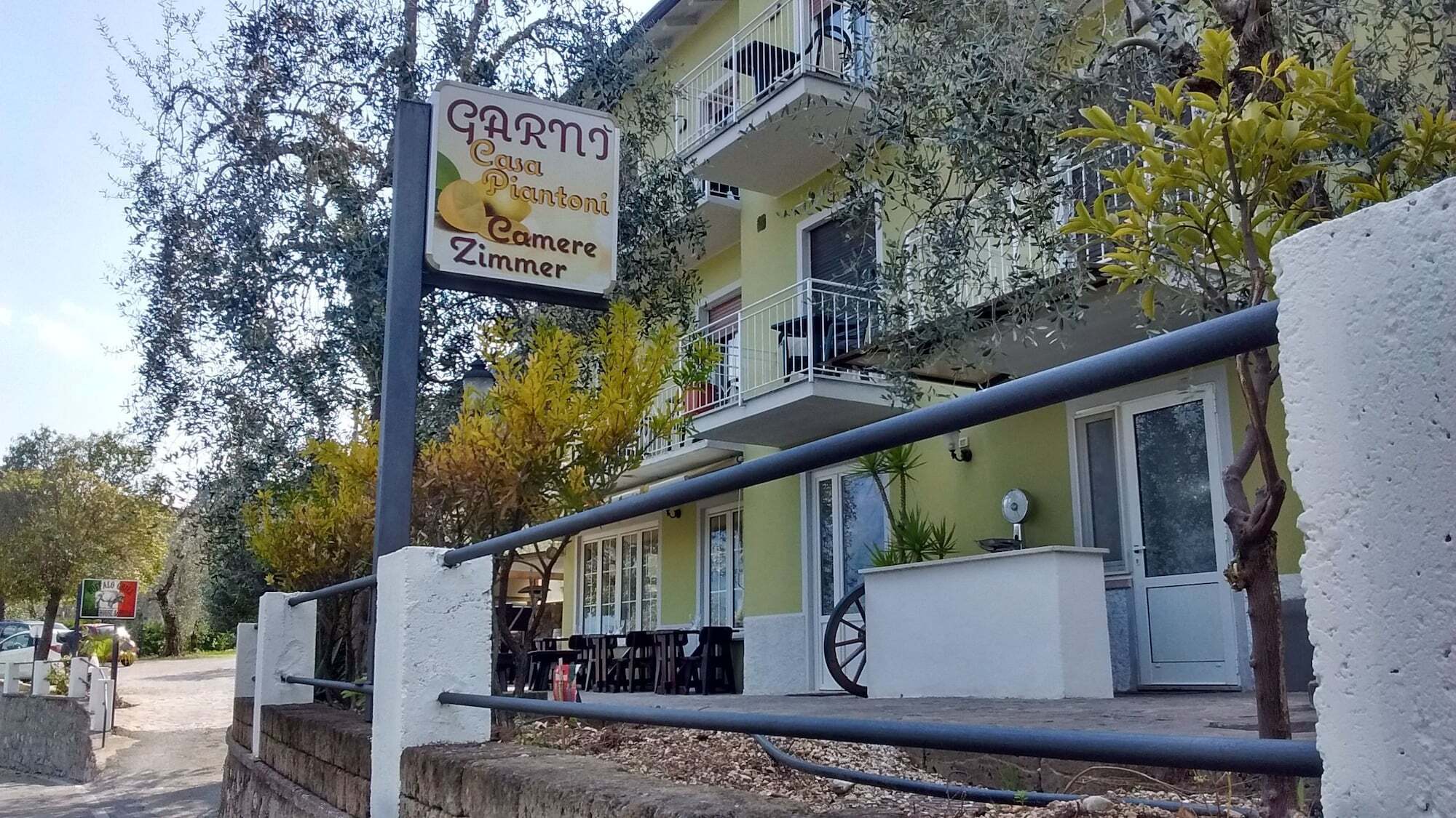 Hotel Casa Piantoni Limone sul Garda Luaran gambar